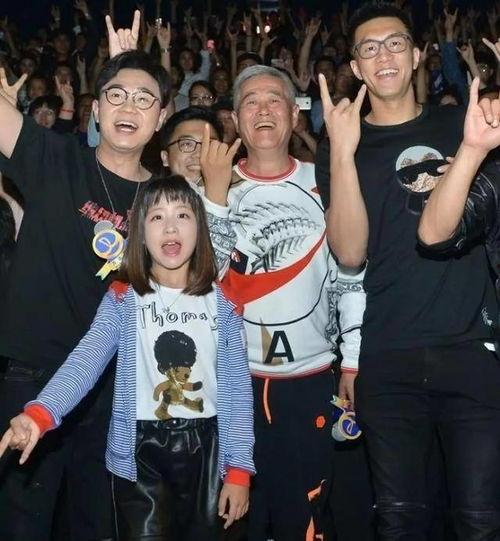 赵本山徒弟大鹏照片,赵本山徒弟的时尚魅力瞬间