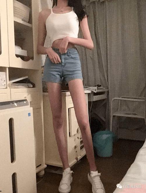 女人大腿生活照,生活照中的女性风采展现